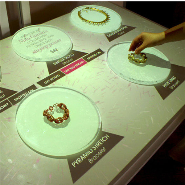 互動(dòng)營(yíng)銷展示柜